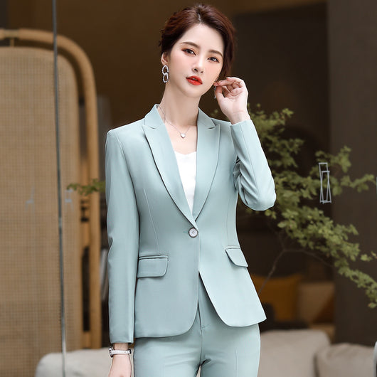 Traje Profesional para Mujer de Corte Impecable - Image 5