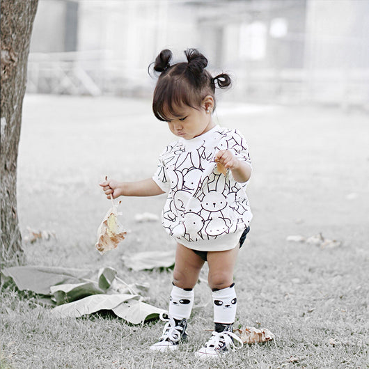 Playera de Algodón Infantil con Estampado de Conejo - Image 3