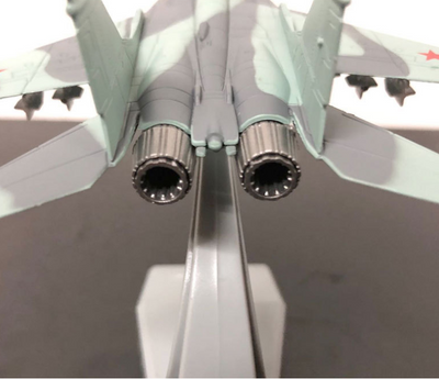Maqueta de Caza MIG-29 - Réplica Detallada de Colección - Image 5
