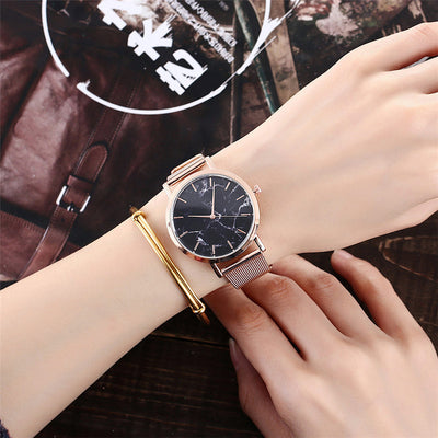 Reloj de Moda para Mujer con Malla Plateada y Dorada, Diseño Mármol Creativo - Image 4