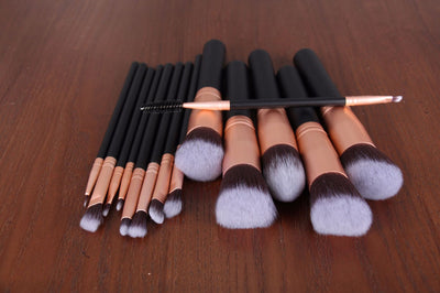 Set de 14 Brochas de Maquillaje con Mango de Madera - Image 6