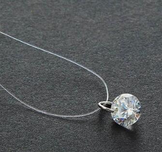 Collar de Hilo Transparente Cadena Clavícula Simple - Image 6