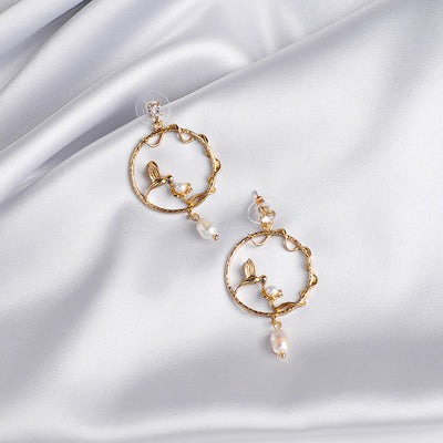 Aretes de perla con rama circular - Diseño elegante y minimalista - Image 5