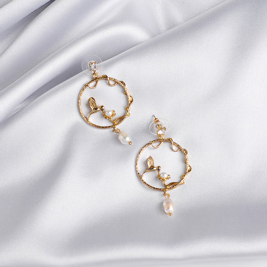 Aretes de perla con rama circular - Diseño elegante y minimalista - Image 5
