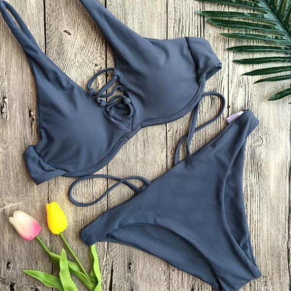 Bikini Fruncido con Aro y Escote Dividido