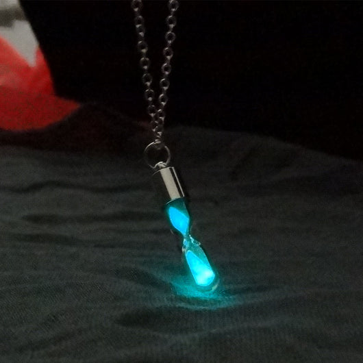 Collar Colgante de Reloj de Arena Cristal Luminoso con Efecto Drift - Image 4