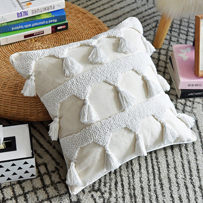 Almohada Decorativa Marroquí con Diseño Nórdico y Textura Acolchada - Image 3