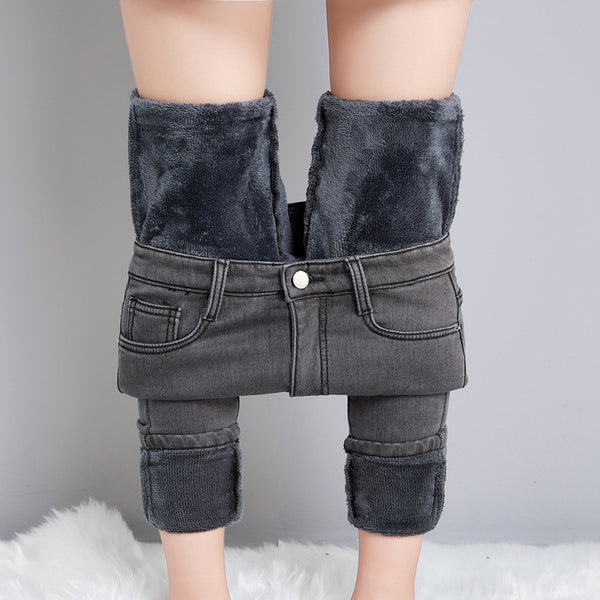 Jeans Cintura Alta Gris Ahumado con Acolchado de Terciopelo