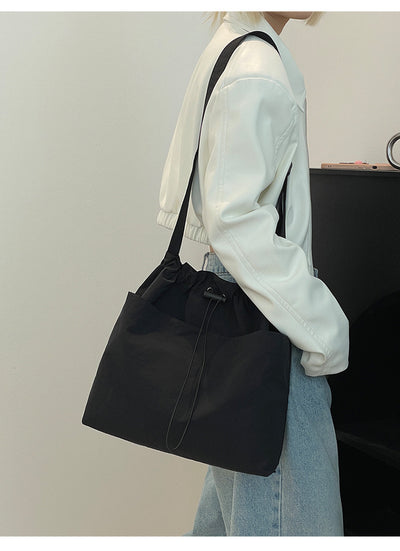 Bolso Crossbody de Nylon Casual - Ligero, Elegante y Gran Capacidad - Image 28