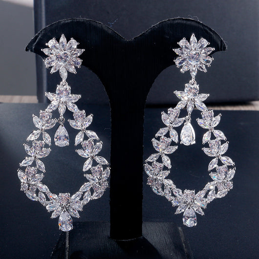 Aretes de Circonitas con Diseño de Corona Exagerada - Image 10