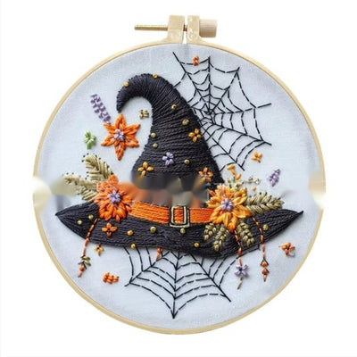 Bordado Artesanal Calavera con Patrón de Murciélago - Image 17