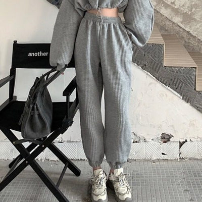Conjunto Crop Top y Pantalón Cintura Alta Estilo Hyuna - Image 4