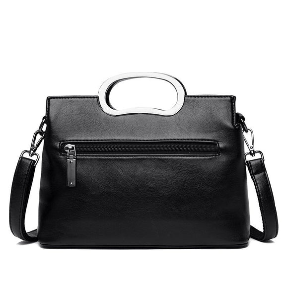 Bolso de Hombro Portátil con Remaches y Borla Trendy