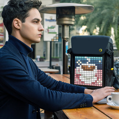 Mochila Escolar Inteligente con Pantalla LED para Viajes y Ciclismo - Image 7