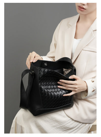 Bolso Bandolera de Cuero Genuino - Estilo y Funcionalidad - Image 10