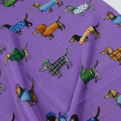 Pañoleta de Satén Estampada con Perro Salchicha - Image 41