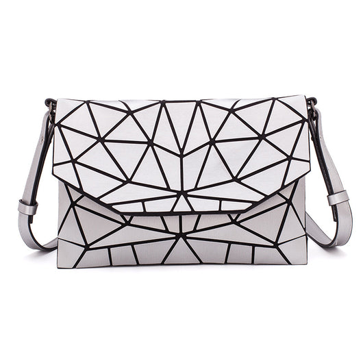 Bolsa Cuadrada Lingge de Hombro - Versátil y Elegante