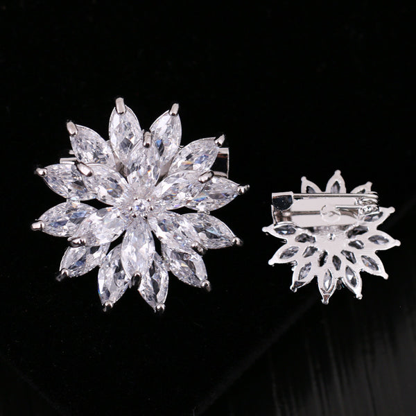 Broche Pequeño de Piedra Cristal Camelia