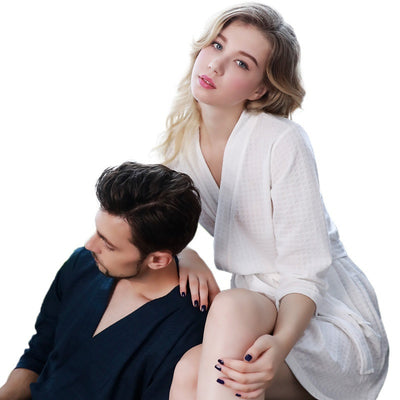 Pijama de Pareja en Tela Waffle - Bata Cómoda para Él y Ella - Image 5
