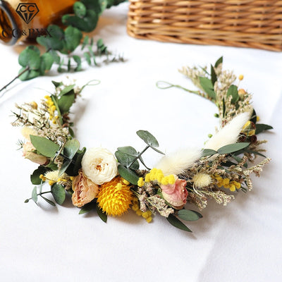 Corona de flores secas para novia