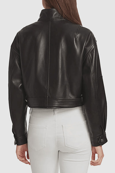 Chaqueta Vaquera con Cinturón de Cuero Suave y Lana Texturizada - Image 18
