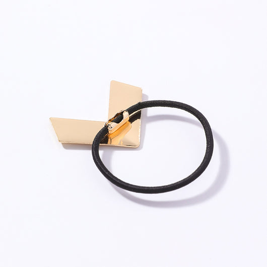 Hebilla para Cabello Geométrica V con Anillo de Metal Cepillado - Accesorio Amor Dulce - Image 3