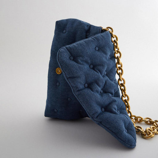 Bolso de Hombro Denim Acolchado Oversize Azul - Image 5
