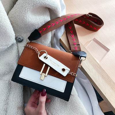 Bolso Bandolera con Textura - Image 6