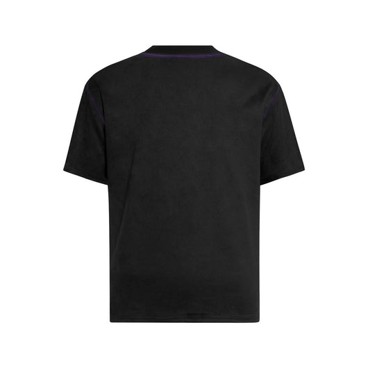 Playera para Hombre con Estampado Gótico en Tinta - Image 2