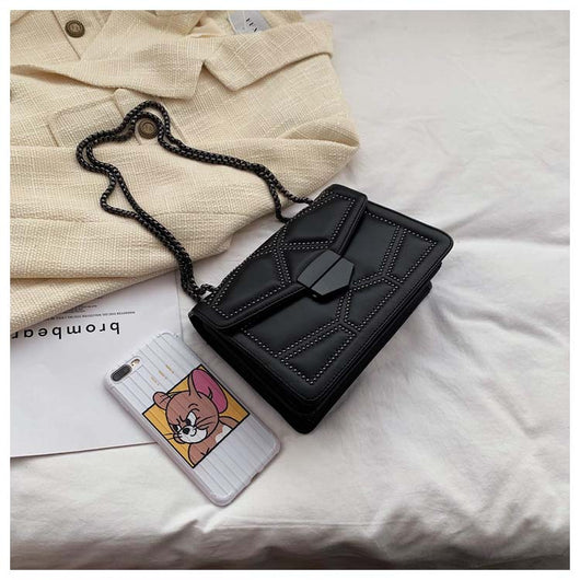 Bolso de Hombro Cuadrado Pequeño con Tachuelas - Image 13
