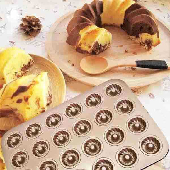 Molde de Reloj Cucú para 24 Donas - Capacidad de 12 Tazas