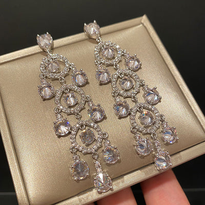 Aretes Largos de Circón con Borla - Elegancia Femenina - Image 5