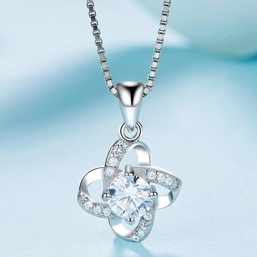 Dije de Trébol de Cuatro Hojas en Plata - Elegancia y Buena Suerte - Image 11