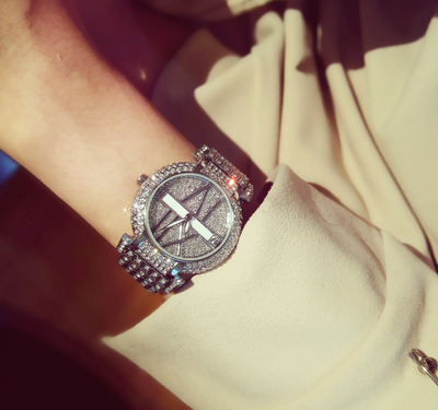 Reloj de Lujo para Mujer con Diamantes y Pulsera de Acero Inoxidable - Image 4