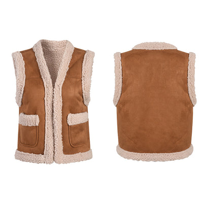 Conjunto de Moda Lisa Lamb: Chaleco, Camisa de Encaje y Blazer - Image 9