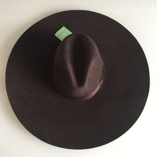 Sombrero de Copa con Ala Ancha