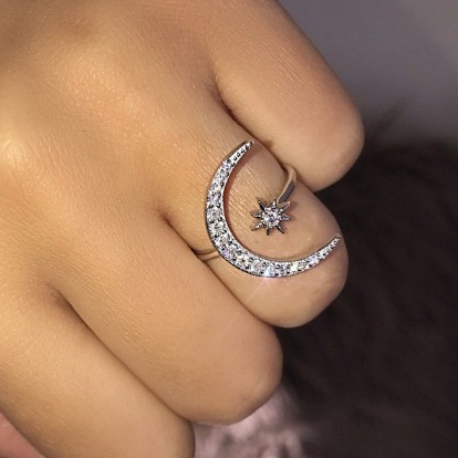 Anillos de Moda Europeos y Americanos con Estrellas y Luna de Circonia - Image 5