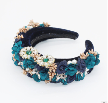 Diadema Nupcial de Cristal con Efecto Esponja - Image 8