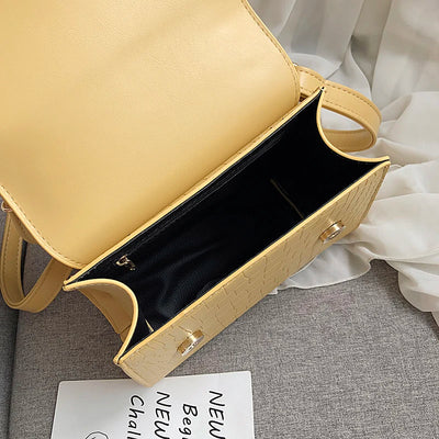 Bolso Bandolera con Textura Piedra - Image 12