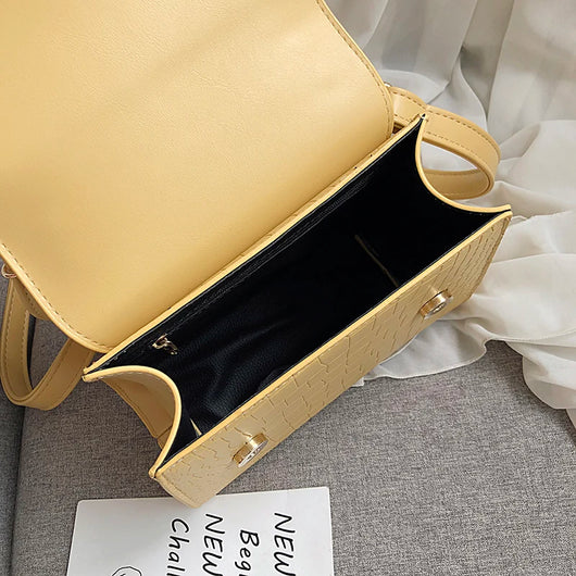 Bolso Bandolera con Textura Piedra - Image 12