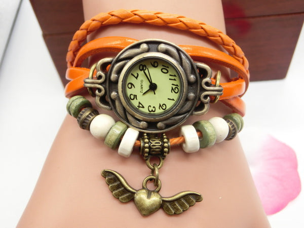 Reloj Pulsera con Colgante Corazón Volador Estilo Vintage Casual
