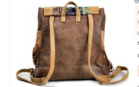 Mochila de Viajero Nómada con Detalles de Borlas