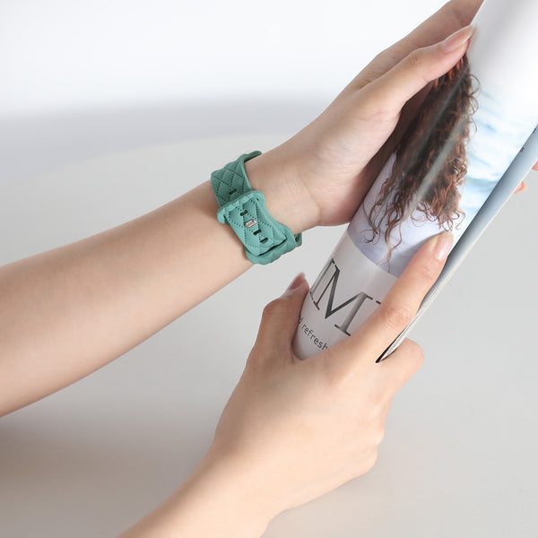 Correa de Silicona con Hebilla Mariposa para Apple Watch S9/S8 Ultra