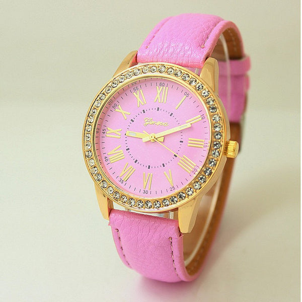 Reloj de Pulsera Elegante con Banda de Cuero, Números Romanos y Cristales Brillantes