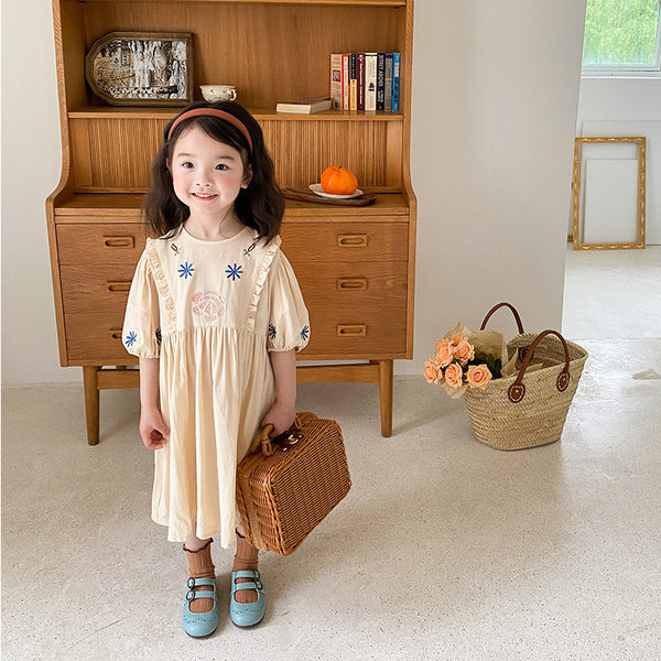 Vestido Princesa Infantil Estilo Palacio con Bordados Elaborados
