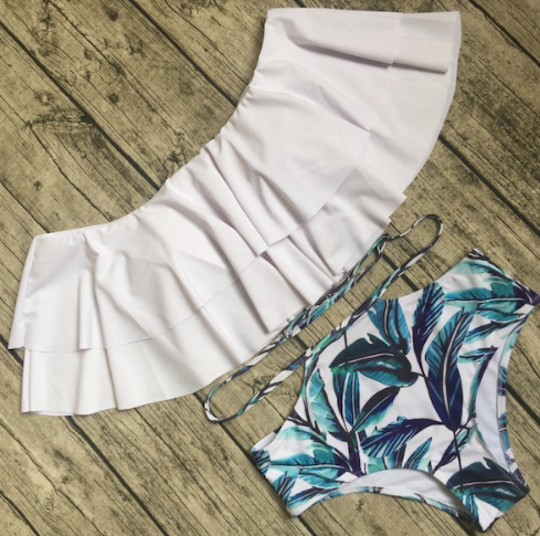 Bikini Asimétrico con Volantes Estampado - Traje de Baño Sexy y Moderno