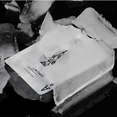 Baraja de Póker con Hielo Mágico - Trucos de Ilusionismo Profesional - Image 4