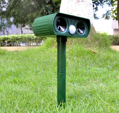 Repelente Ultrasónico Solar para Animales - Image 6