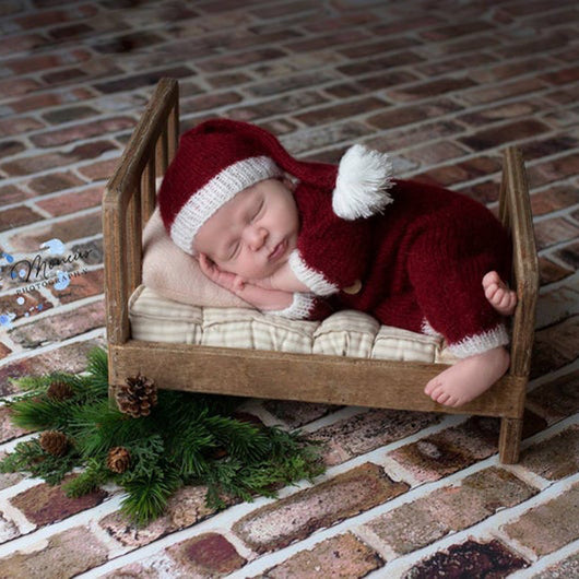 Conjunto Navideño para Recién Nacido: Gorro Mohair y Mameluco Elegante - Image 5