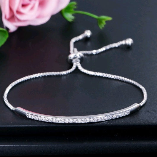 Pulsera Curved de Una Fila con Circón y Diamantes - Image 5